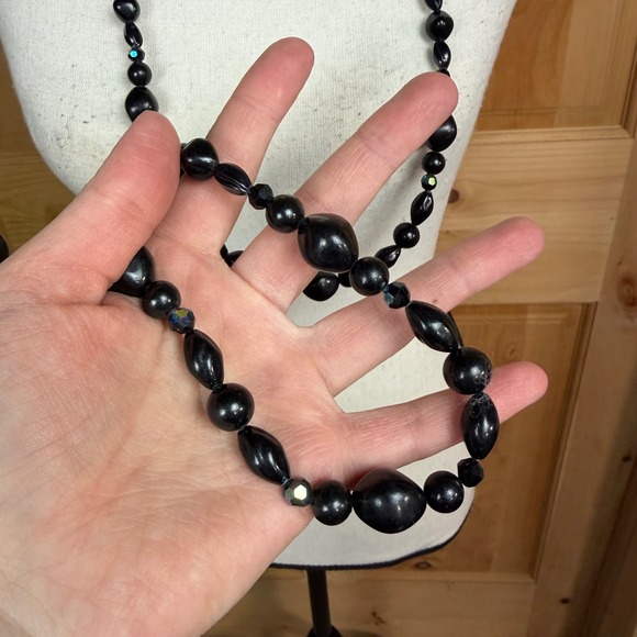 Vintage Park Lane Black Beaded Necklace & Clip Earring Set Aurora Borealis - Picture 5 of 8